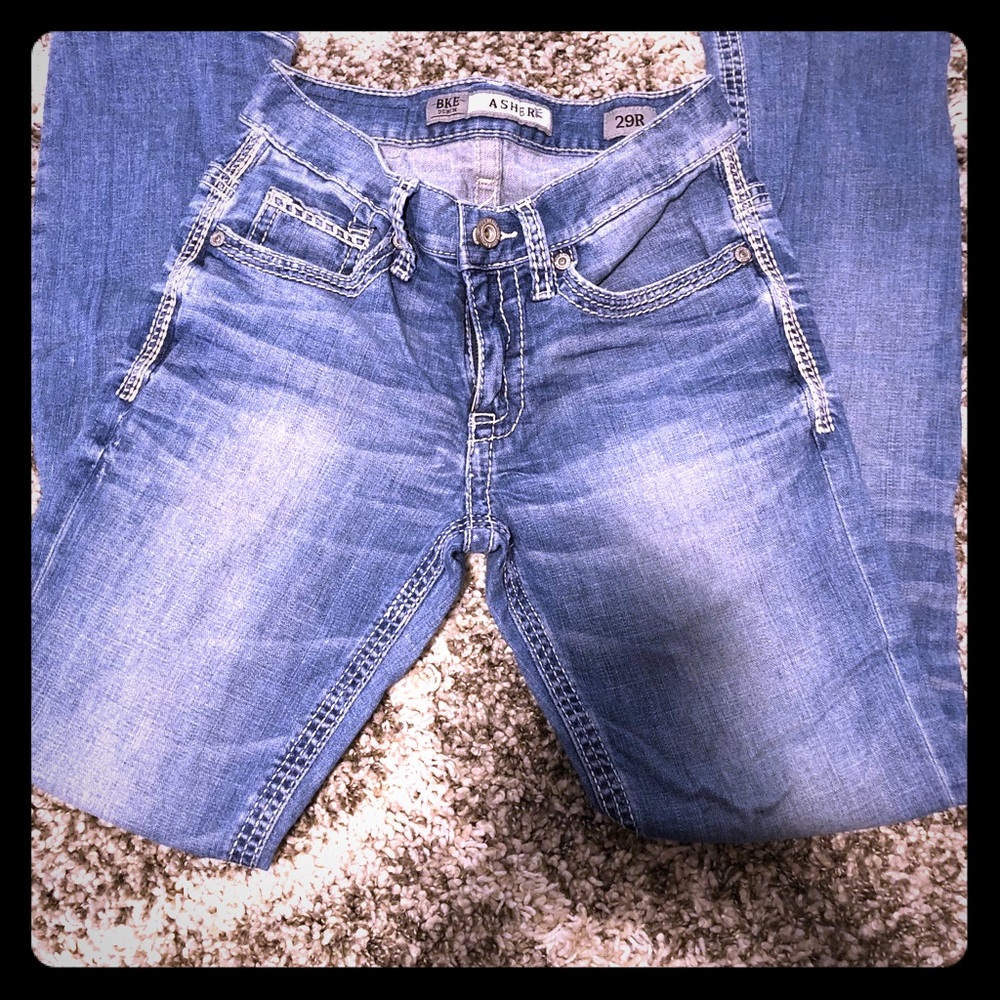 Men’s Buckle Jeans